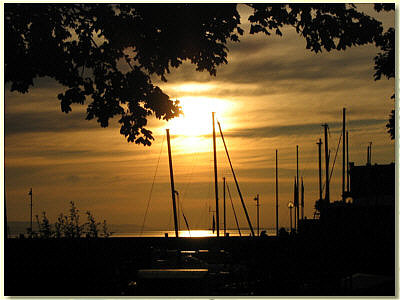 Langenargen Sonneneuntergang Hafen1